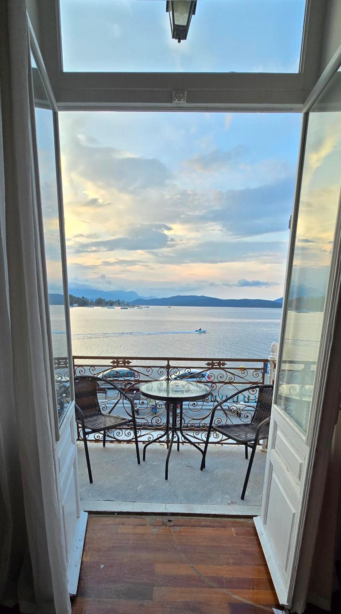 Poros Mood Hotel Poros Town Buitenkant foto